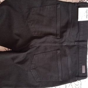 Sneak Peek New Jeans